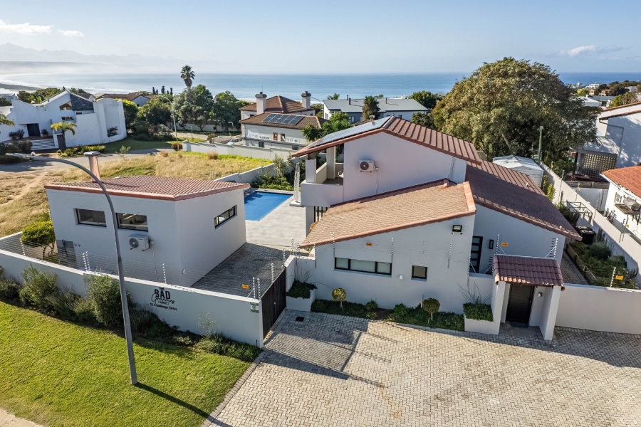 3 Bedroom Property for Sale in Bowtie Western Cape